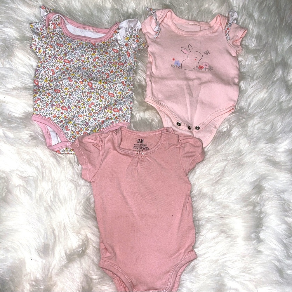 Baby girl body suit 0-6 months